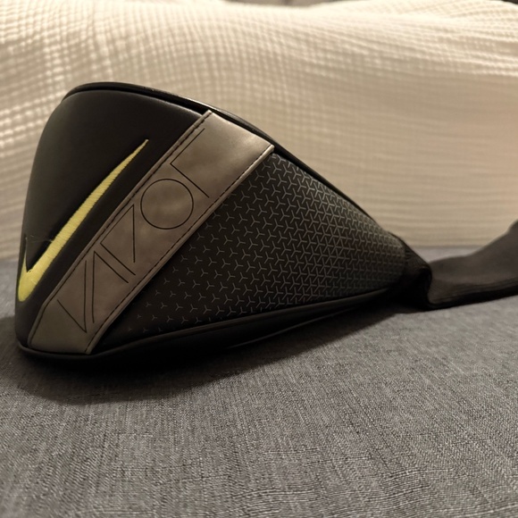 Nike Vapor Driver Head Cover - Picture 1 of 2